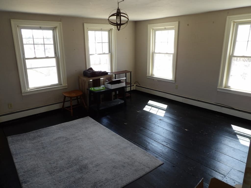 Single Family Residence at 620 Pleasant St, Paxton MA 01612, Paxton, photo 9 of 15