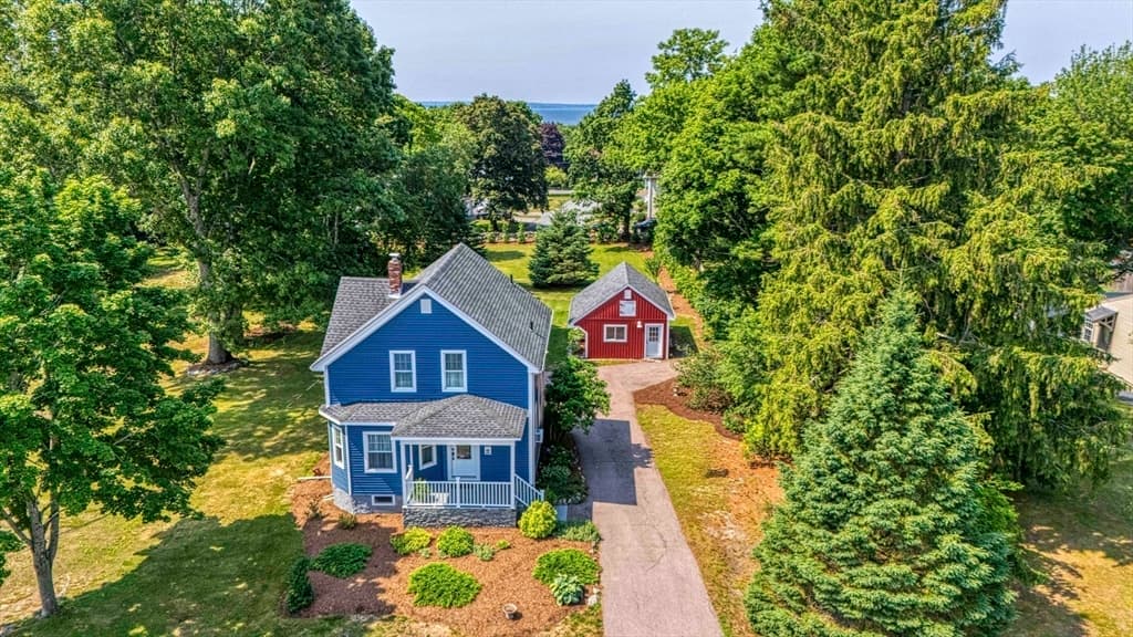 109 Jackson Ave, Somerset MA 02725