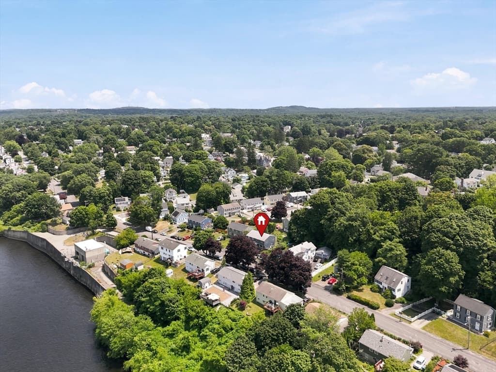 633 E Merrimack St # 633, Lowell MA 01852 photo 3