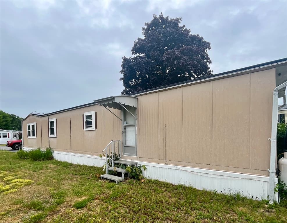 20 Madeline Street, Wareham MA 02538 photo 3