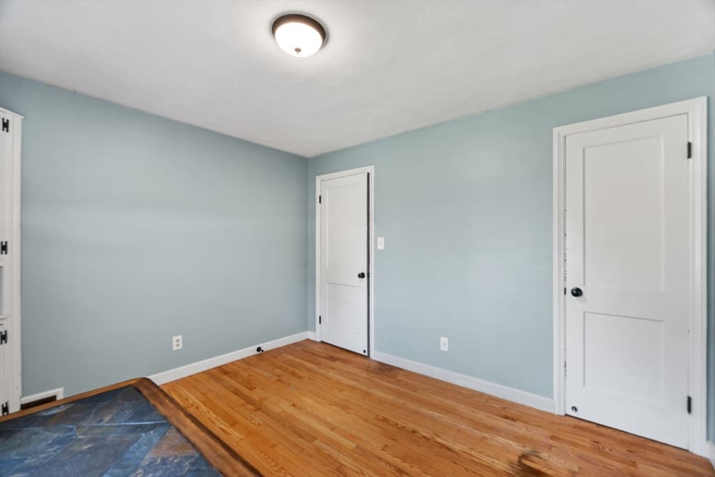 26 Thompson St, East Longmeadow MA 01028 photo 10