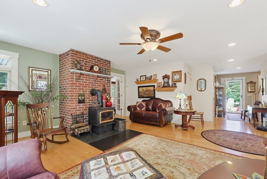 119 North St, Mattapoisett MA 02739 photo 12