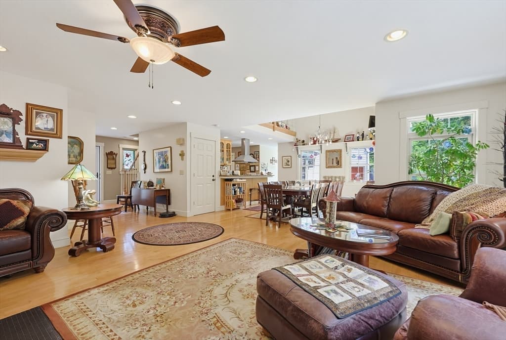 119 North St, Mattapoisett MA 02739 photo 9