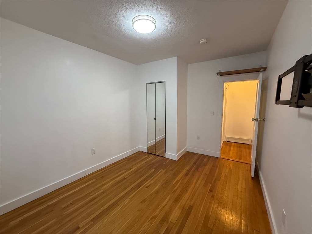 Condominium at 32 Ransom Rd # 11, Boston MA 02135, Boston, photo 12 of 15