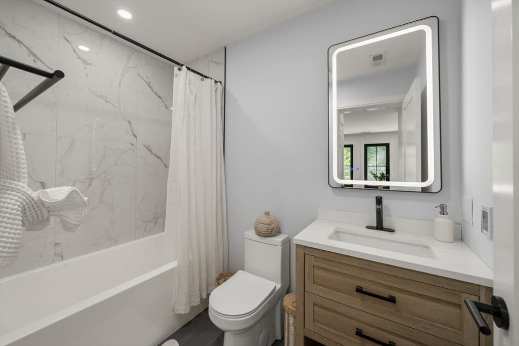 Single Family Residence at 181 I Street, Boston MA 02127, Boston, photo 13 of 31
