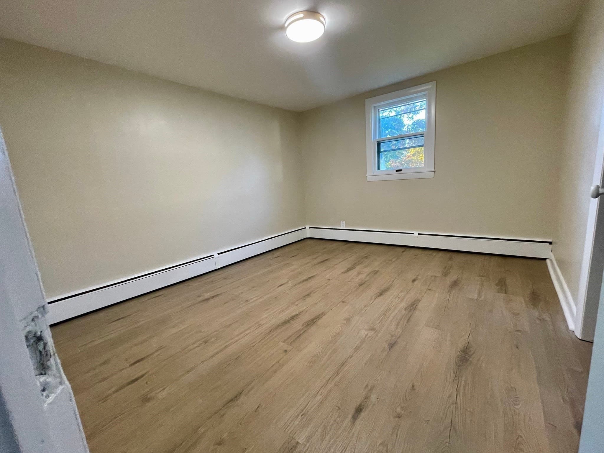 Single Family Residence at 8 Laurier Ave, Attleboro MA 02703, photo 7 of 15