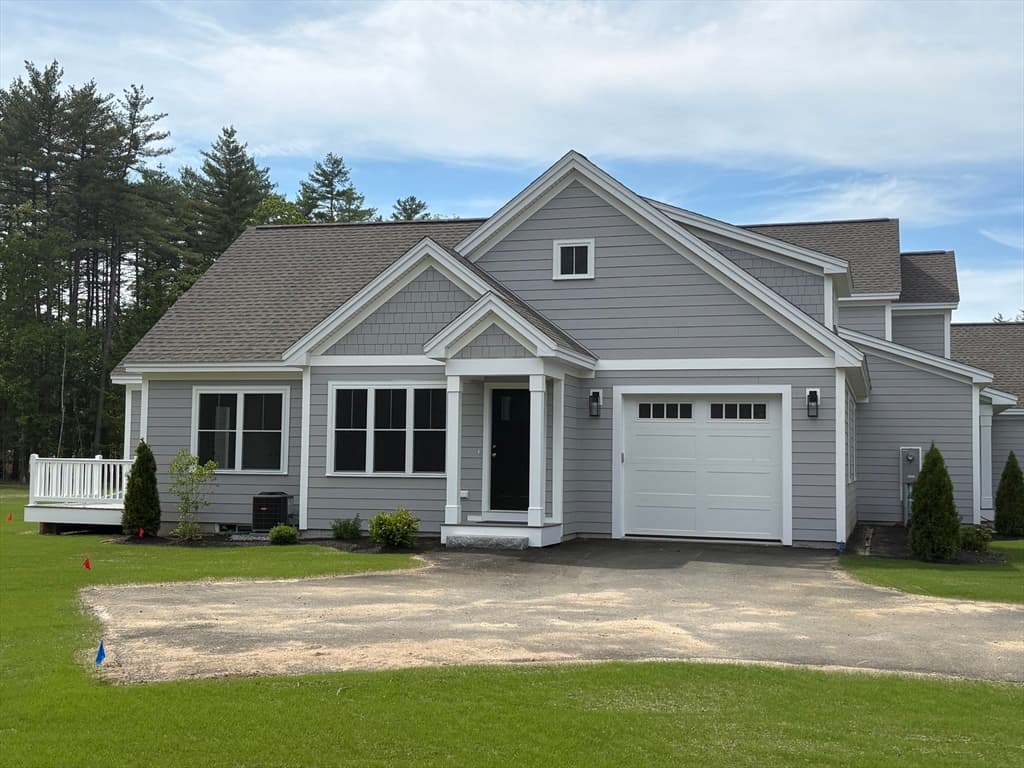 137 County, Amherst NH 03031 photo 2