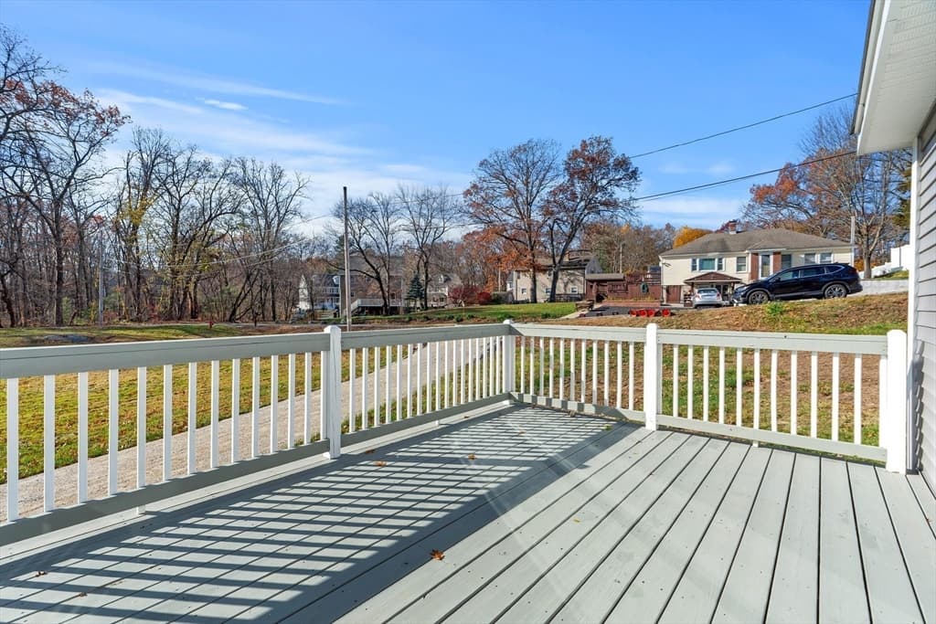16 Jeanne Darc St, Lowell MA 01854 photo 10