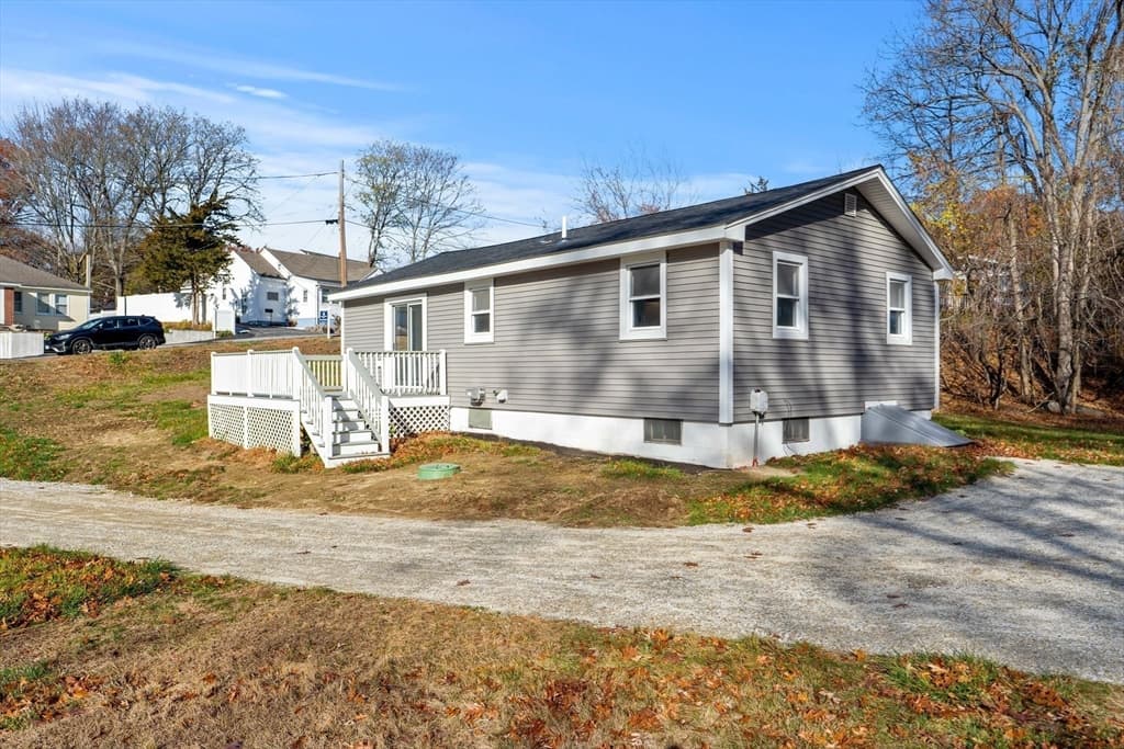16 Jeanne Darc St, Lowell MA 01854 photo 29