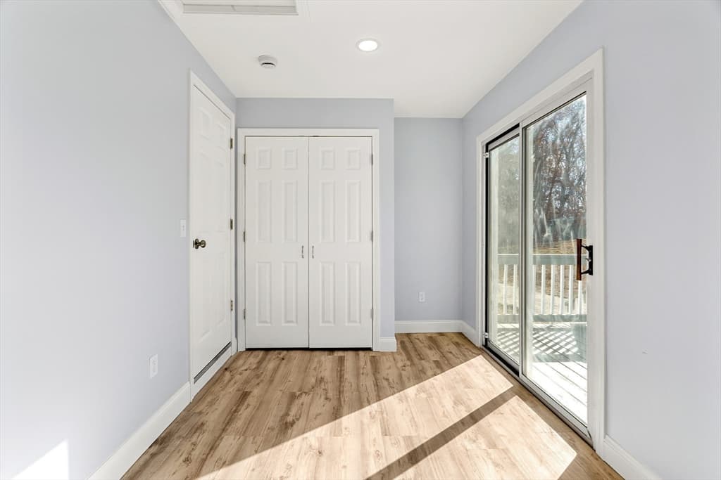 16 Jeanne Darc St, Lowell MA 01854 photo 21