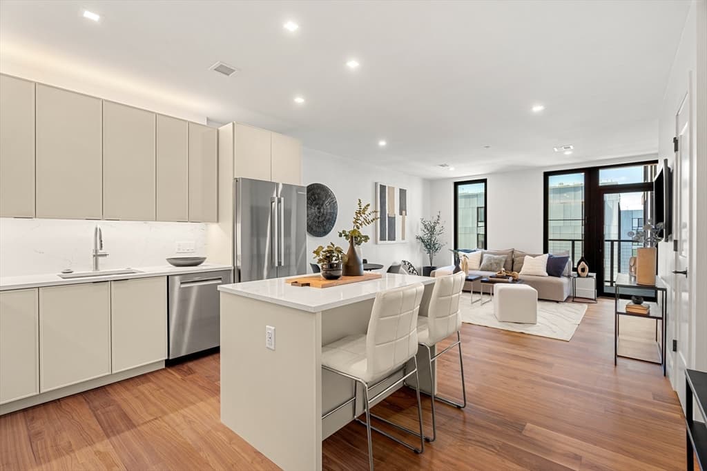 Condominium at 1515 Commonwealth Ave # 515, Boston MA 02135, Boston, photo 2 of 42