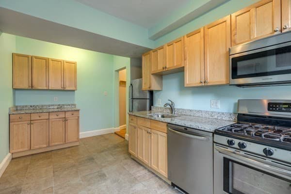 238 S Huntington Ave # 1, Boston MA 02130