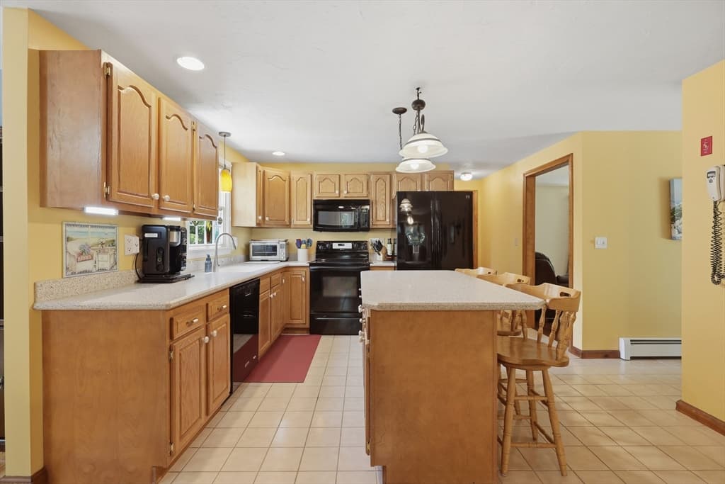 Single Family Residence at 95 Mccracken Road, Millbury MA 01527, Millbury, photo 7 of 41