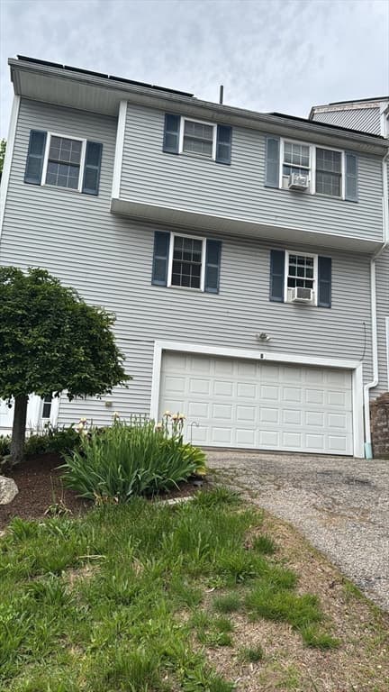 1 Clegg St, Worcester MA 01603