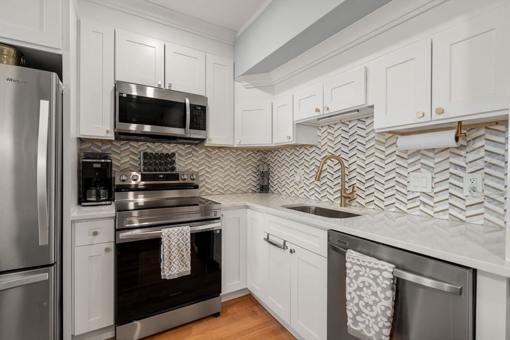 285 Lynn Shore Dr # 402, Lynn MA 01902 photo 5
