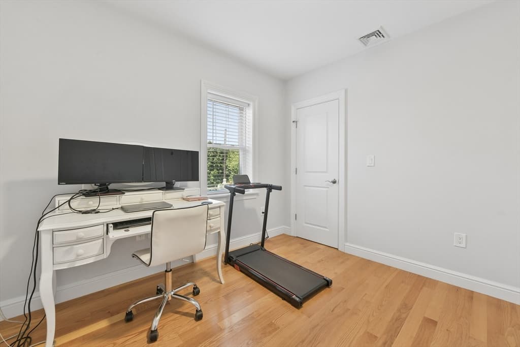 Condominium at 214-216 E Eagle St # 5, Boston MA 02128, Boston, photo 12 of 16