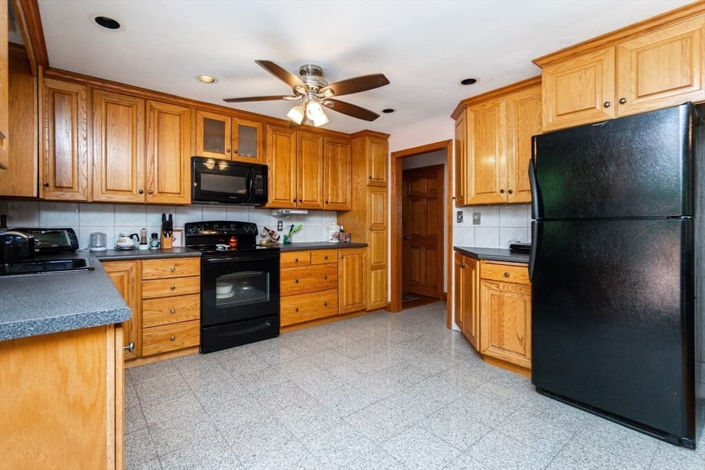 80 Forest Street, Saugus MA 01906 photo 5