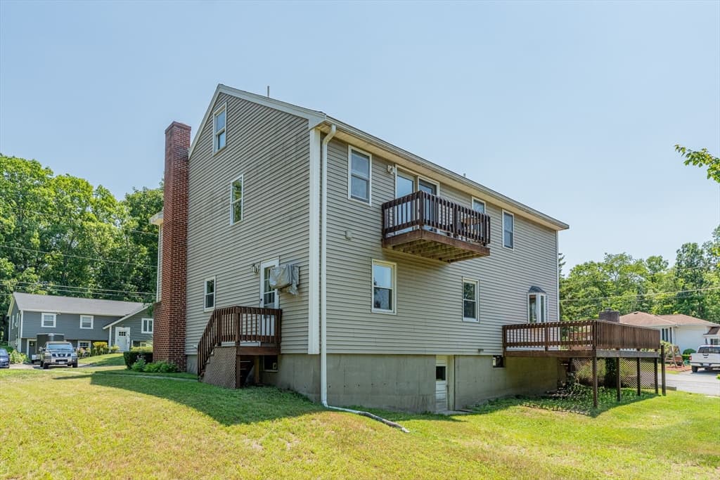 64 Bancroft Street, Dracut MA 01826 photo 3