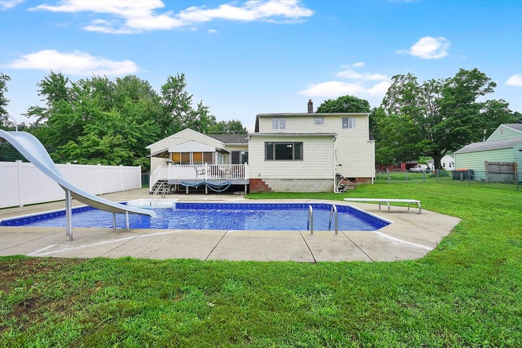 84 Judd Ave., South Hadley MA 01075 photo 6