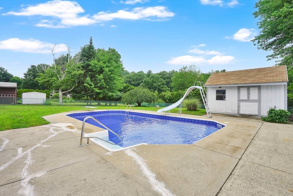 84 Judd Ave., South Hadley MA 01075 photo 8