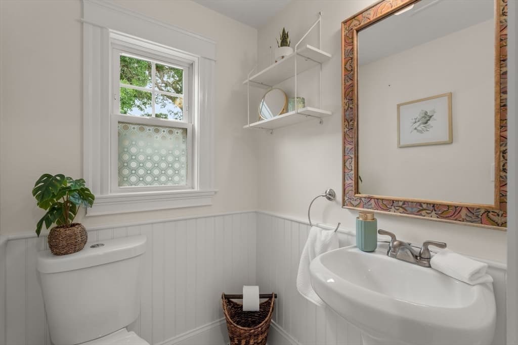 79 Grove St, Winchester MA 01890 photo 12