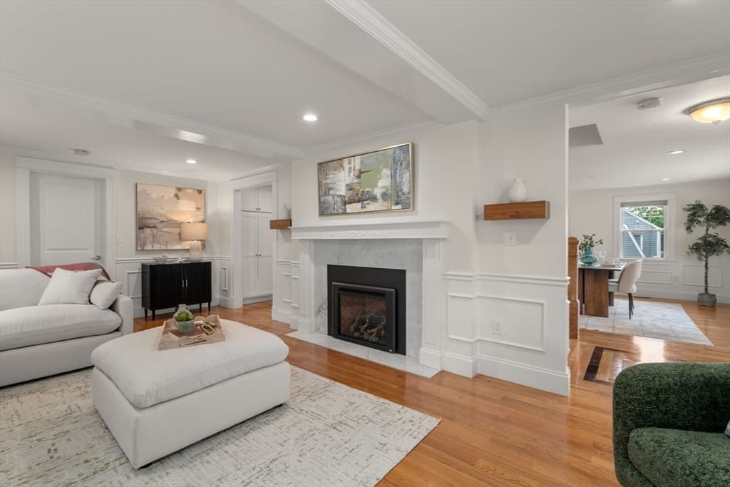 79 Grove St, Winchester MA 01890 photo 9