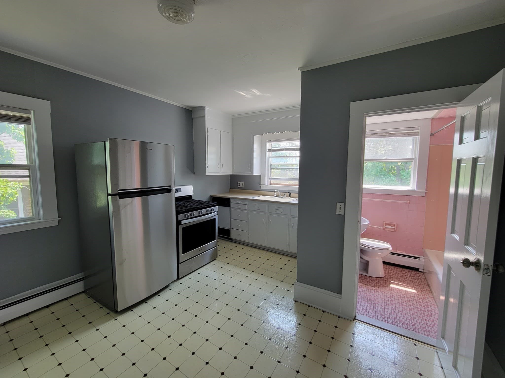 3 Family at 4 Pleasant St, Wakefield MA 01880, Wakefield, photo 10 of 25
