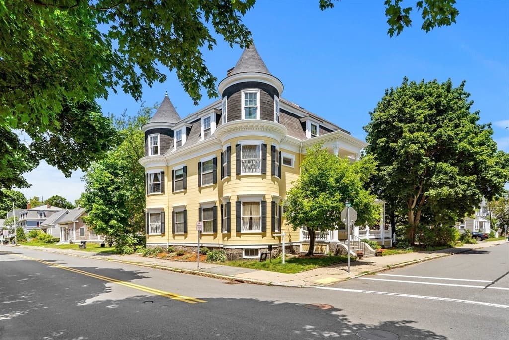 2 Butman Street, Beverly MA 01915 photo 2