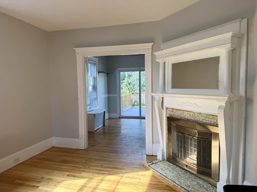 31 Stoneland Rd, Worcester MA 01603 photo 6