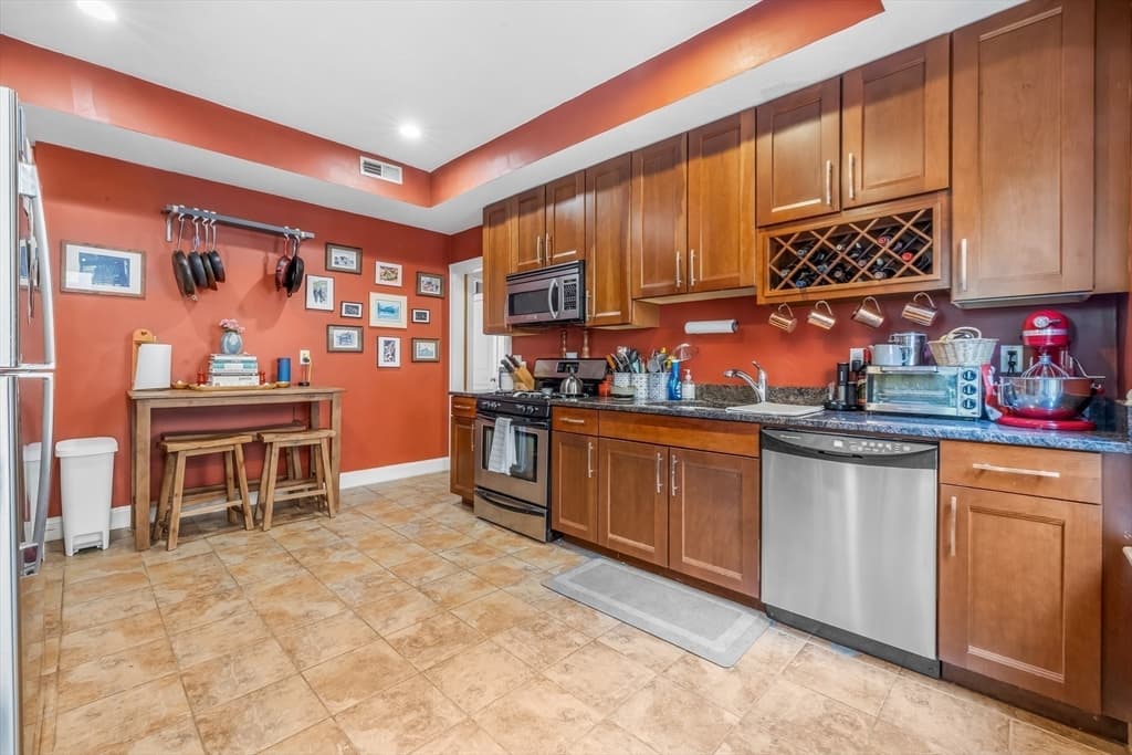 Condominium at 71 Romsey St # 2, Boston MA 02125, Boston, photo 3 of 25