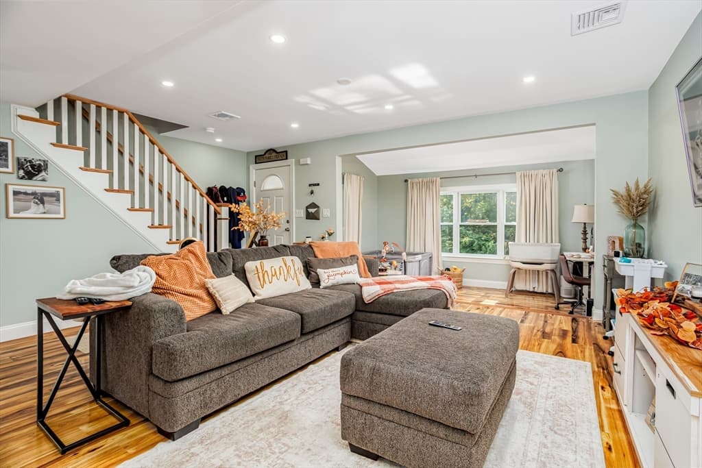 25 Benham St, Orange MA 01364 photo 5