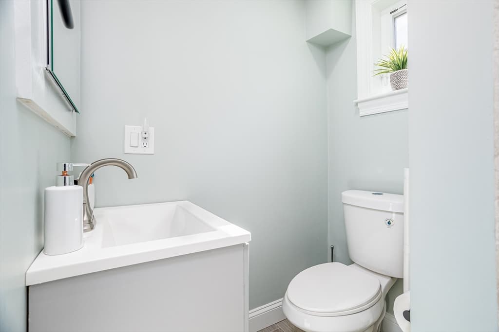 25 Benham St, Orange MA 01364 photo 31