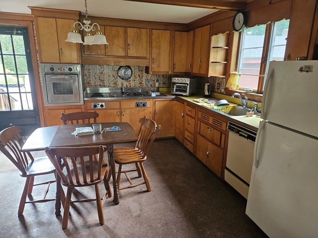 43 Summer St, Barre MA 01005 photo 7