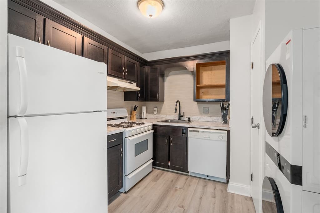 685 Oak St # 10, Brockton MA 02301 photo 13