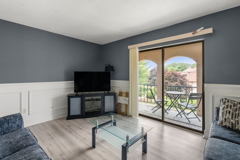 685 Oak St # 10, Brockton MA 02301 photo 10