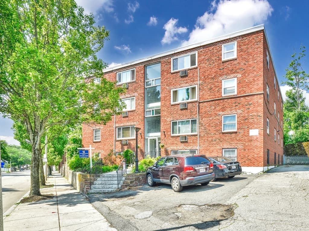 2089 Dorchester Ave # 3, Boston MA 02124