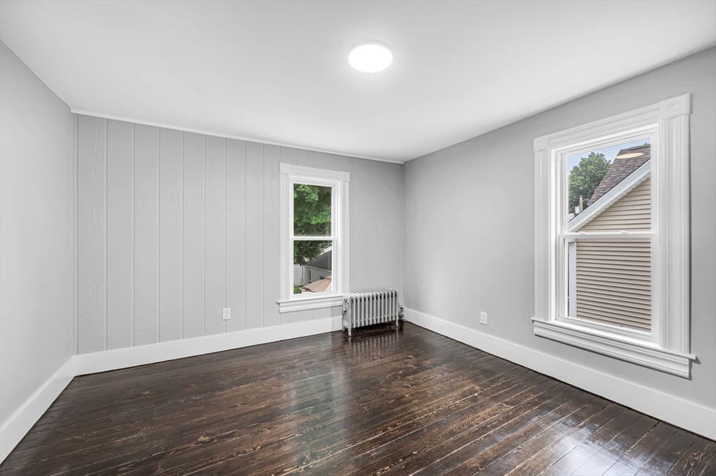 15 Myrtle Ave, Holyoke MA 01040 photo 23