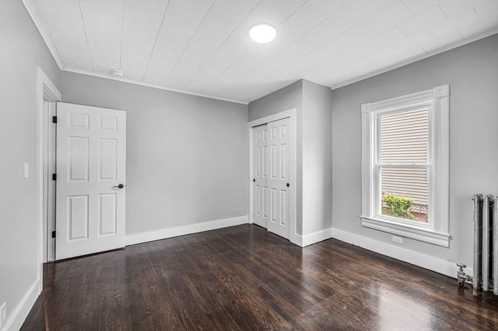 15 Myrtle Ave, Holyoke MA 01040 photo 3