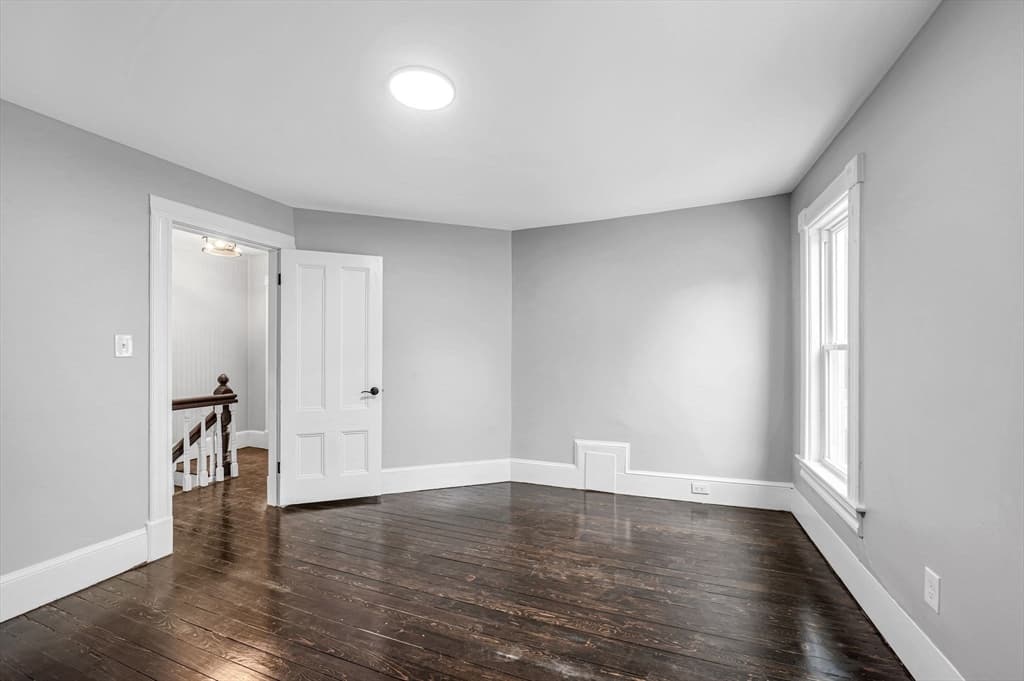 15 Myrtle Ave, Holyoke MA 01040 photo 21