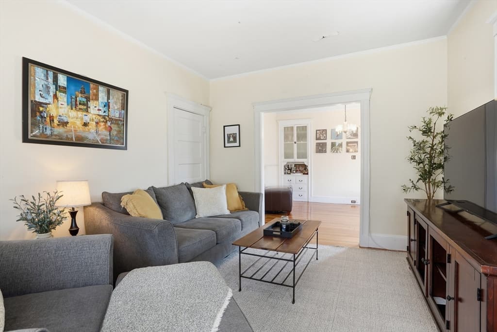 320 Fellsway West, Medford MA 02155 photo 4