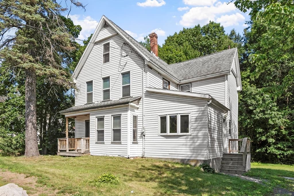 354 Massachusetts Ave, Lunenburg MA 01462 photo 2