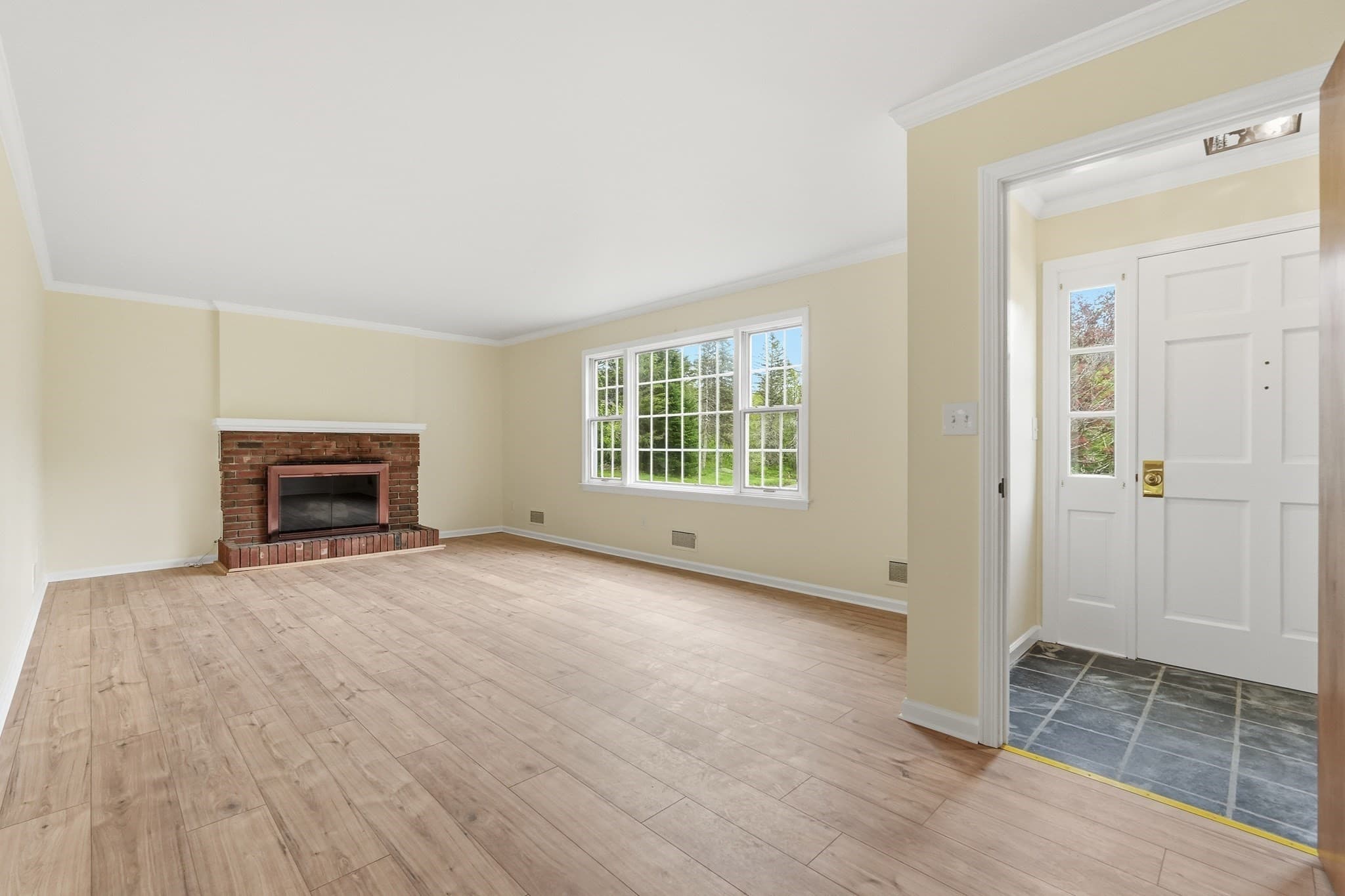 Single Family Residence at 98 North Rd, Monroe MA 01350, Monroe, photo 10 of 34