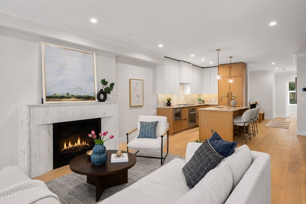 Condominium at 144 Worcester Street, Boston MA 02118, Boston, photo 9 of 25