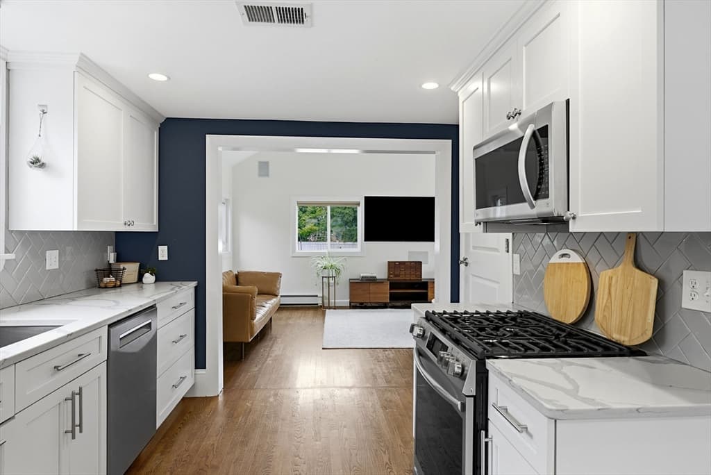 32 North Mountain, Melrose MA 02176 photo 15