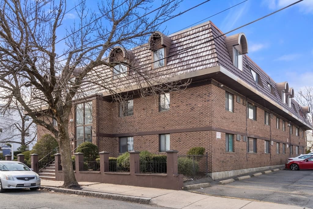 84 Grant St # 12, Somerville MA 02145 photo 2