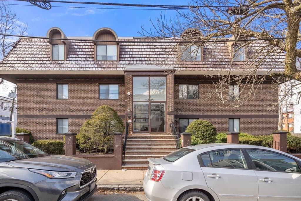 84 Grant St # 12, Somerville MA 02145 photo 18