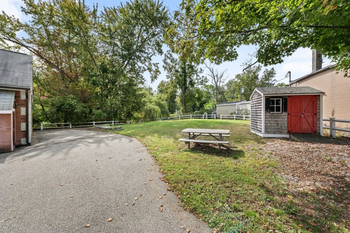 Single Family Residence at 11 Maple St, West Newbury MA 01985, West Newbury, photo 6 of 21