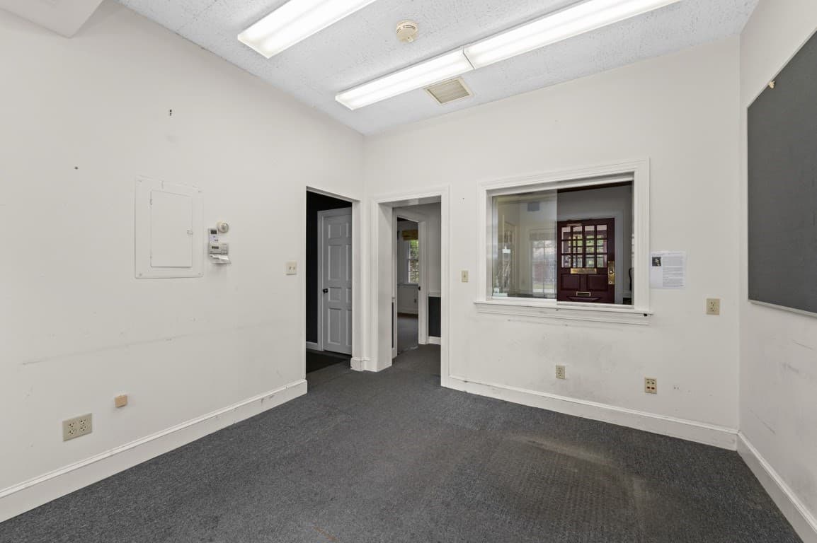 Single Family Residence at 11 Maple St, West Newbury MA 01985, West Newbury, photo 13 of 21