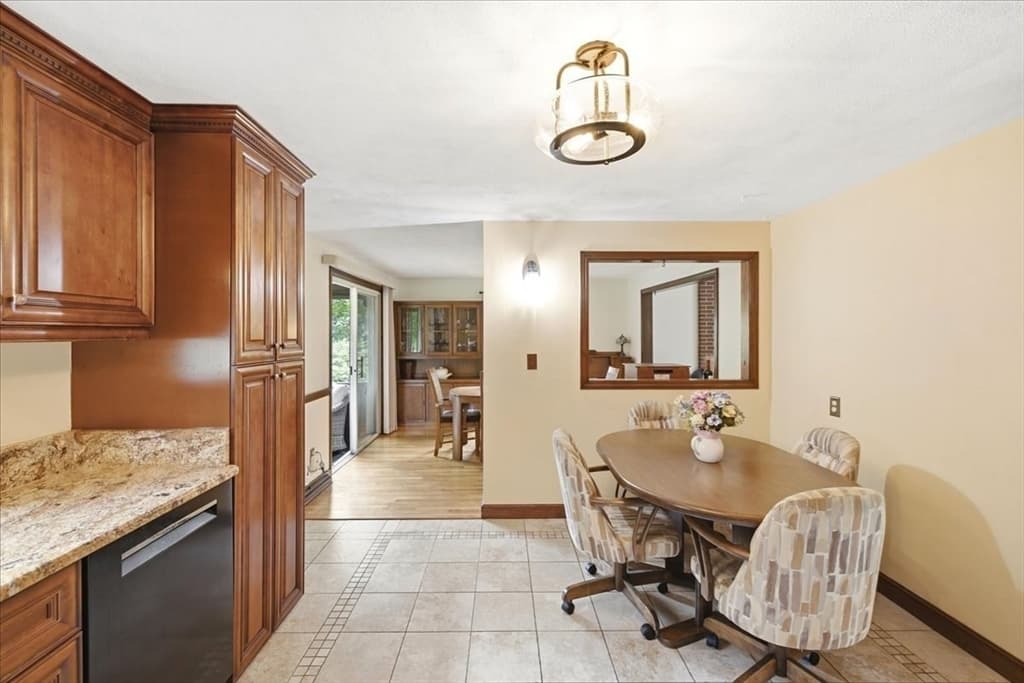 3 Granite St, Walpole MA 02081 photo 5