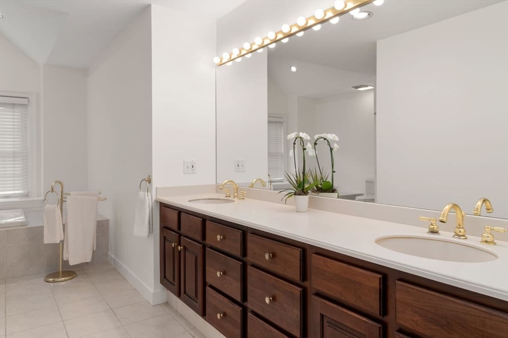 38 Upwey Rd, Wellesley MA 02481 photo 27